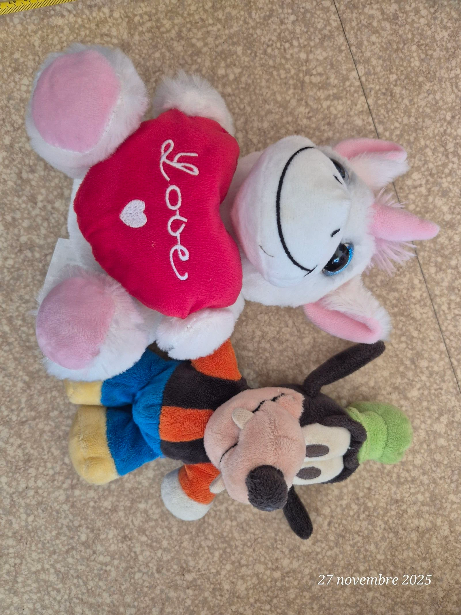 Lot 2 peluches